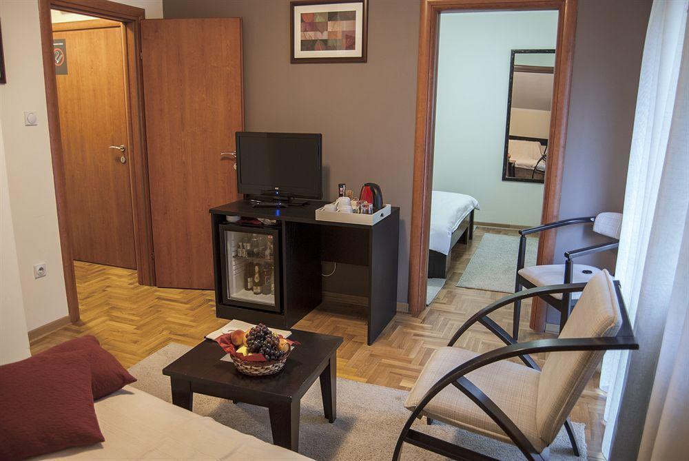 Villa Forest Belgrado Exterior foto